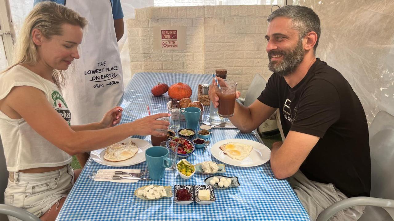 נאות הכיכר The Lowest Place On Earth B&B מראה חיצוני תמונה