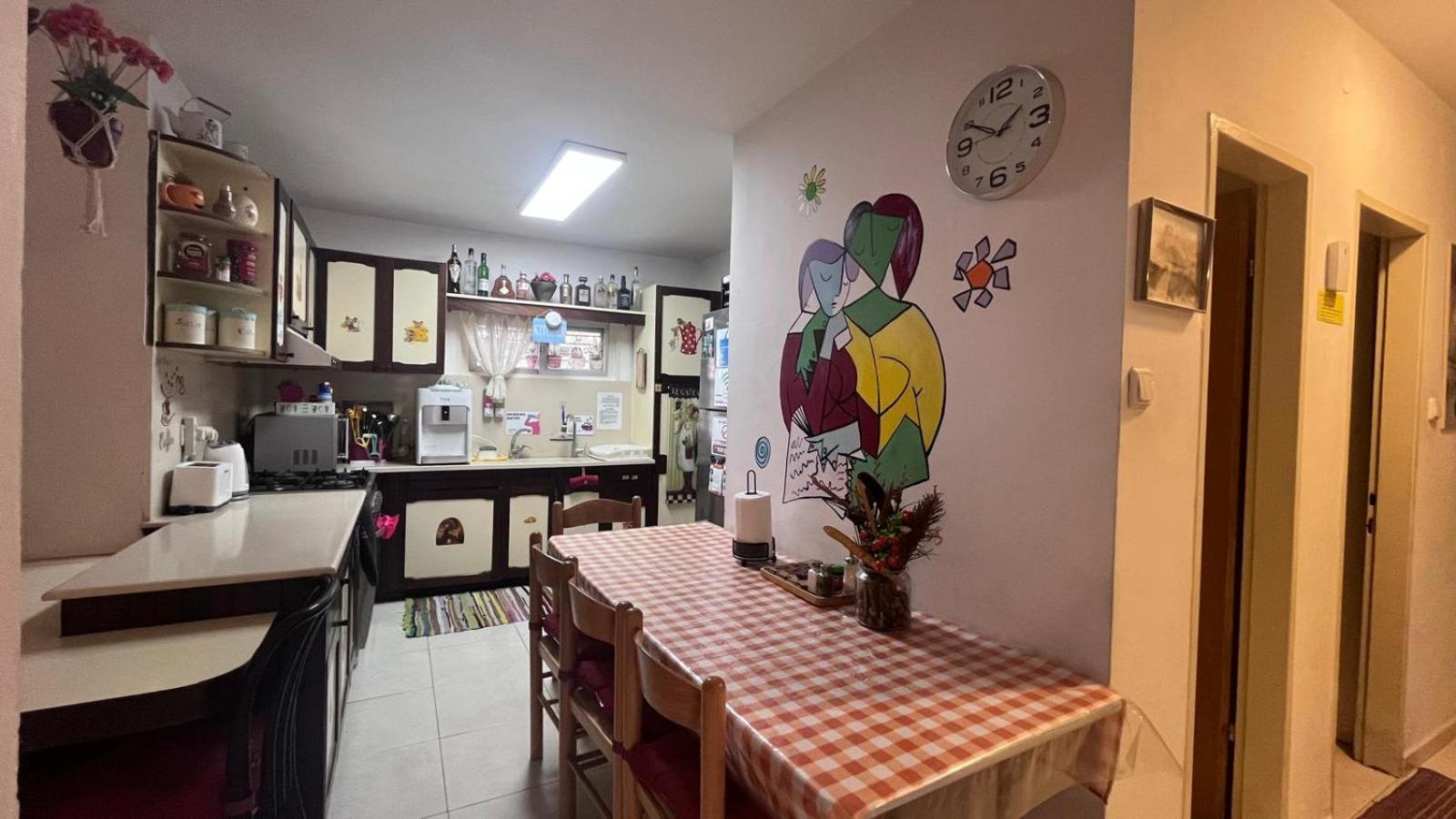 נאות הכיכר The Lowest Place On Earth B&B מראה חיצוני תמונה