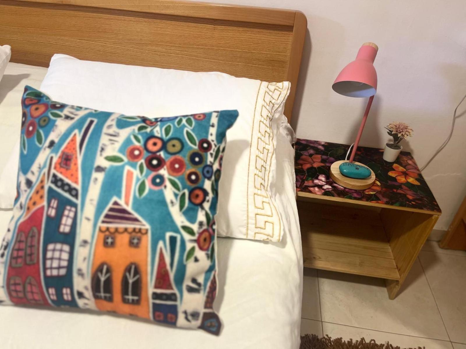 נאות הכיכר The Lowest Place On Earth B&B מראה חיצוני תמונה