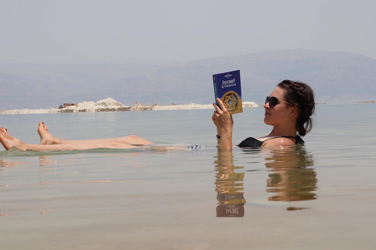 נאות הכיכר The Lowest Place On Earth B&B מראה חיצוני תמונה